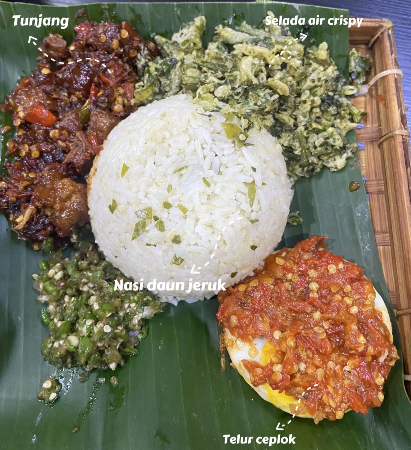 Nasi Dadar Spesial Sambal Matah