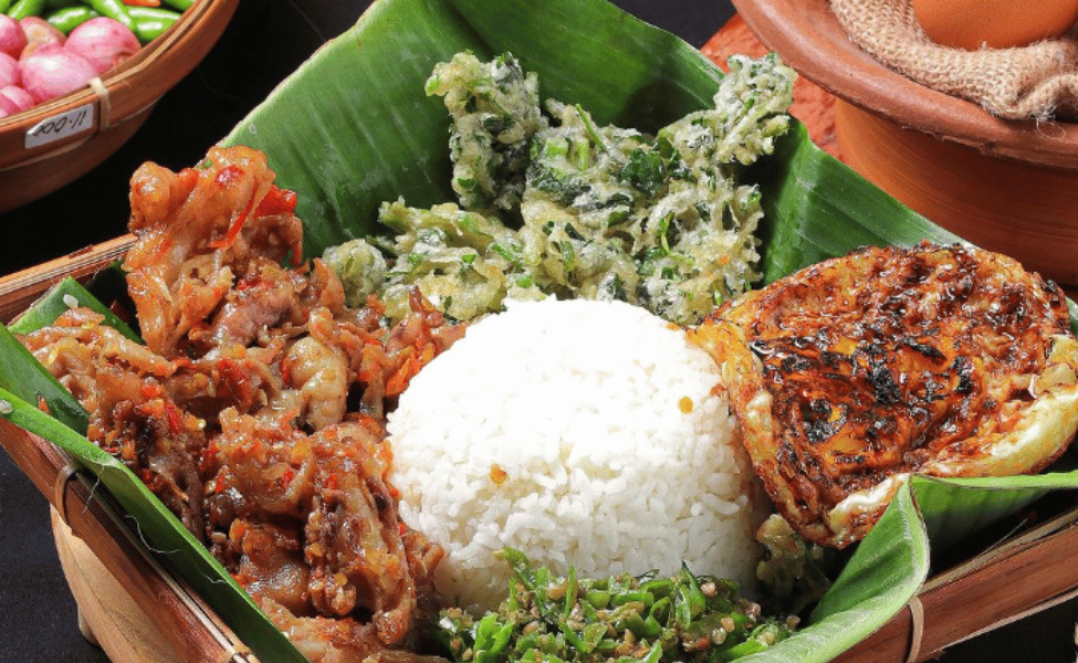 Nasi Dadar Komplit